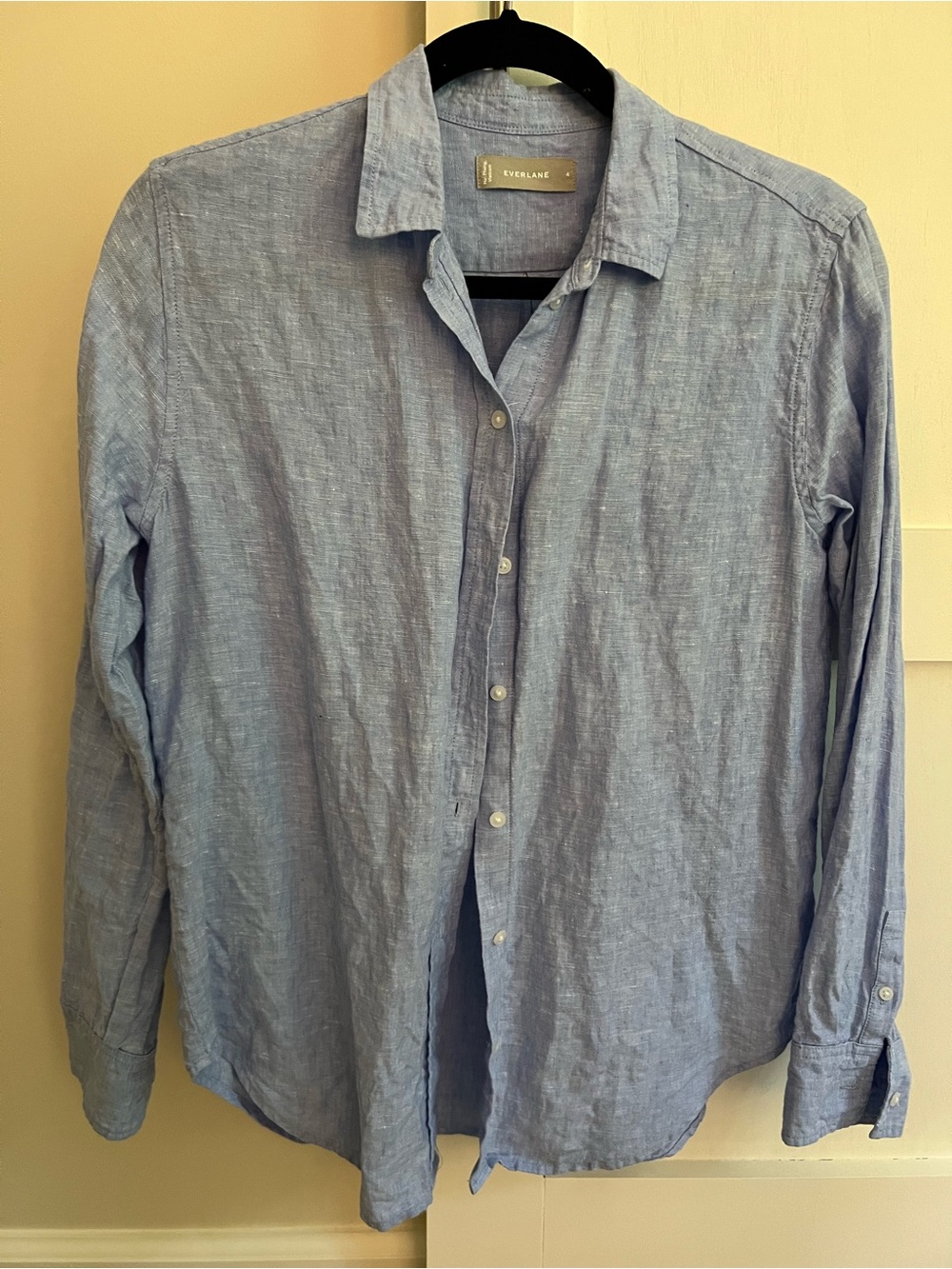 Everlane Light Blue Linen Button-Down Shirt